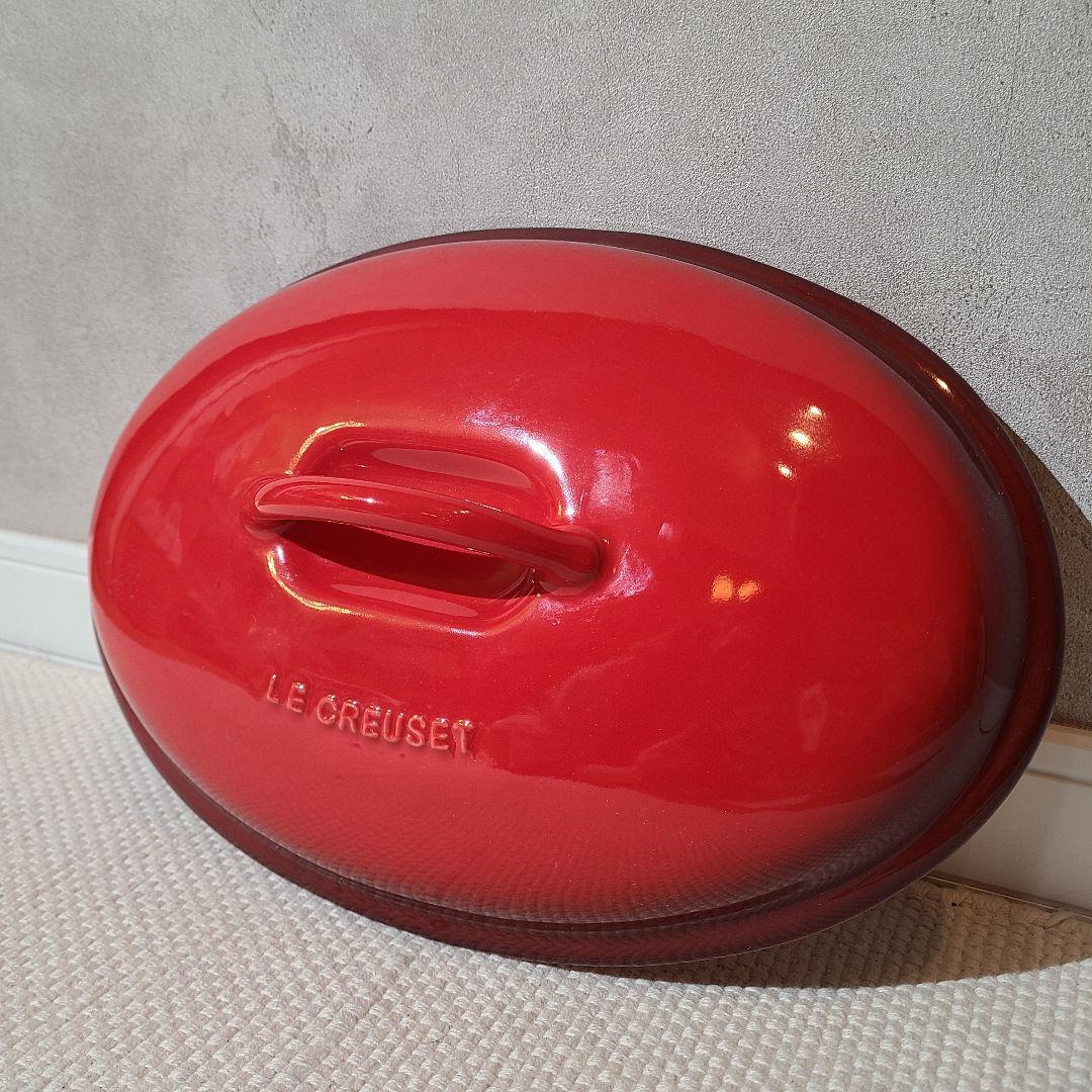 LE CREUSET　ルクルーゼ　ストーンウェア　オーバル　キャセロール　レッド