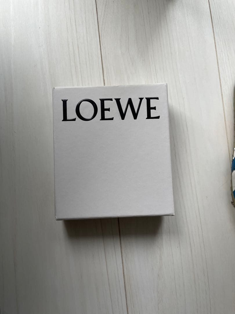 H*A様 LOEWE グリーン レザー 三つ折り財布
