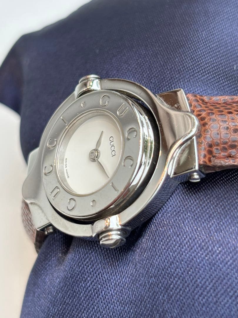 GUCCI ブラウンレザー 時計