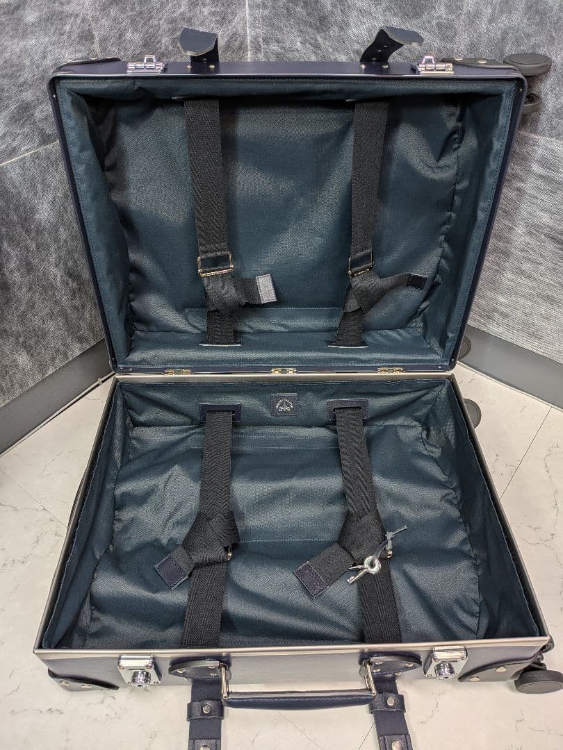 Annaさま専用ページ　①グローブトロッター ネイビー 4ホイール