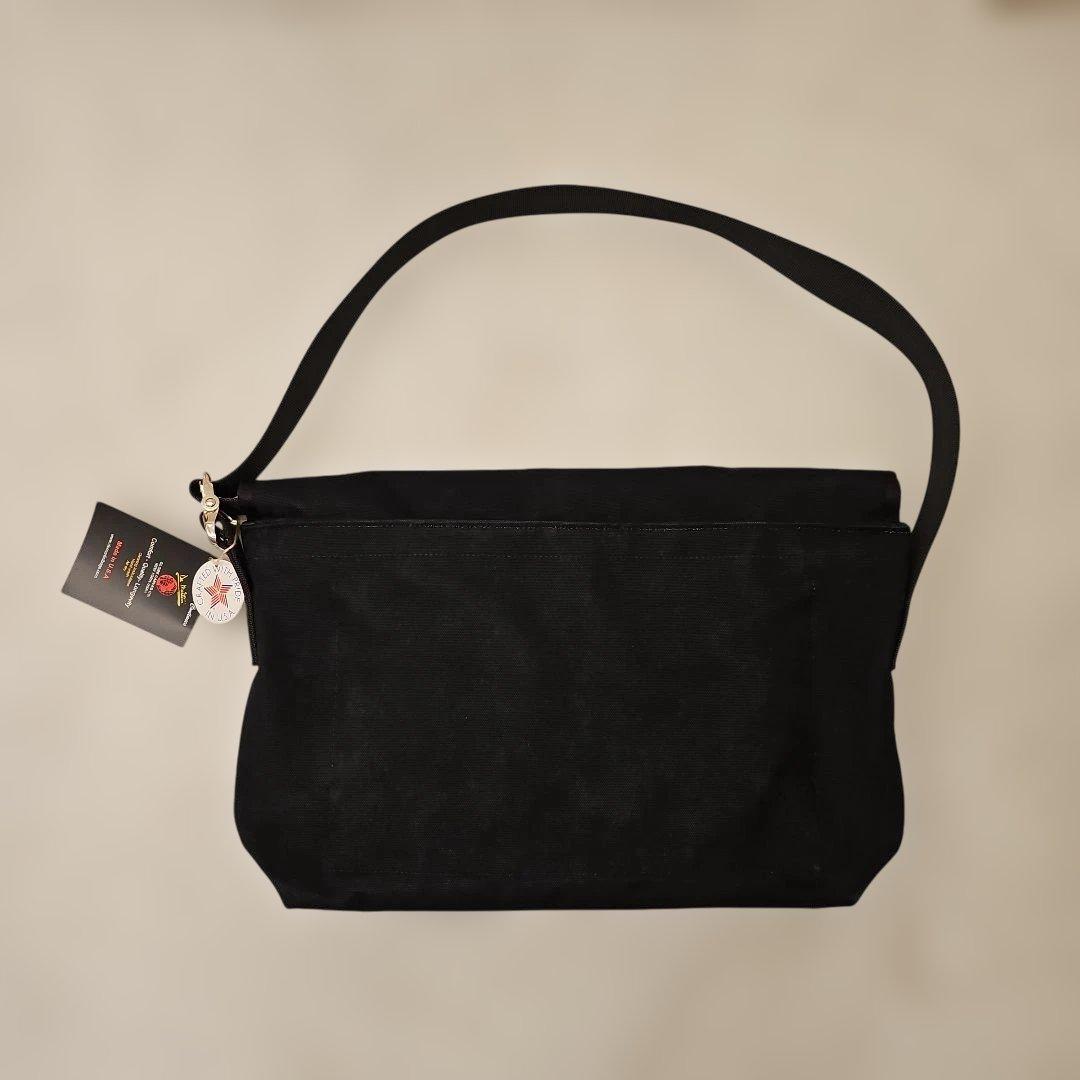 新品未使用Supreme メッセンジャーバッグ ブラック