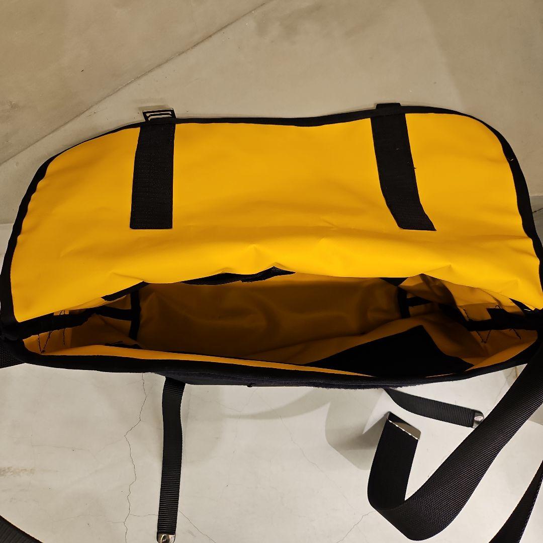 新品未使用Supreme メッセンジャーバッグ ブラック