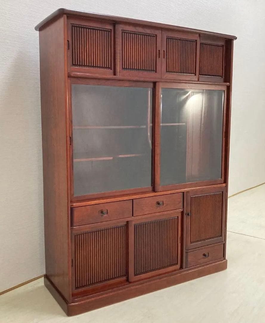 【カリモク】茶棚　水屋箪笥　飾り棚　キャビネット　茶箪笥　食器棚　古民家　和室