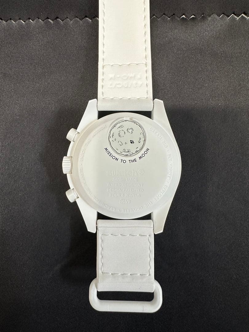【追記あり】ムーンスウォッチ スヌーピー ホワイト