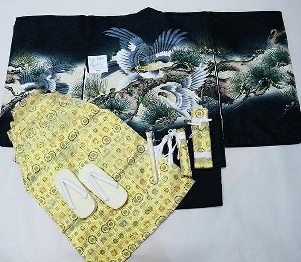七五三 五歳 男児 羽織袴フルセット 金刺繍 黒 鷹 袴変更可能 NO38646