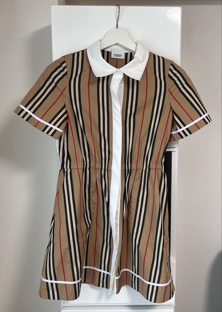 美品 Burberry半袖ワンピース 12y 150cm