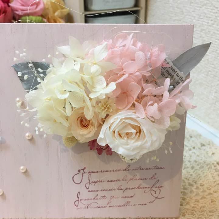 OUT 時計 プリザーブドフラワー ピンク アレンジ ❶