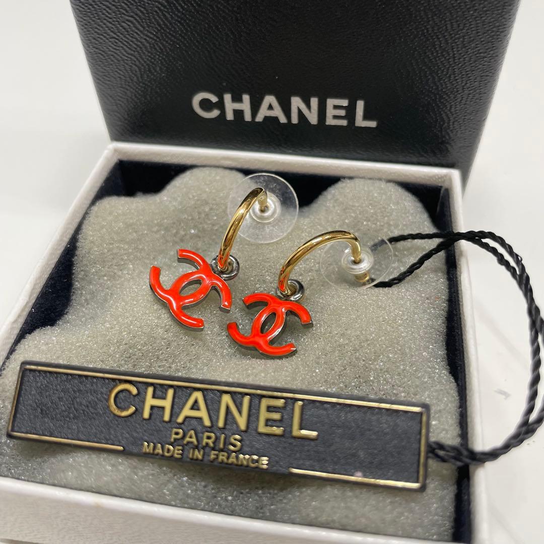 ノ*3様 CHANEL ロゴ ピアス(両耳用) リバーシブル型