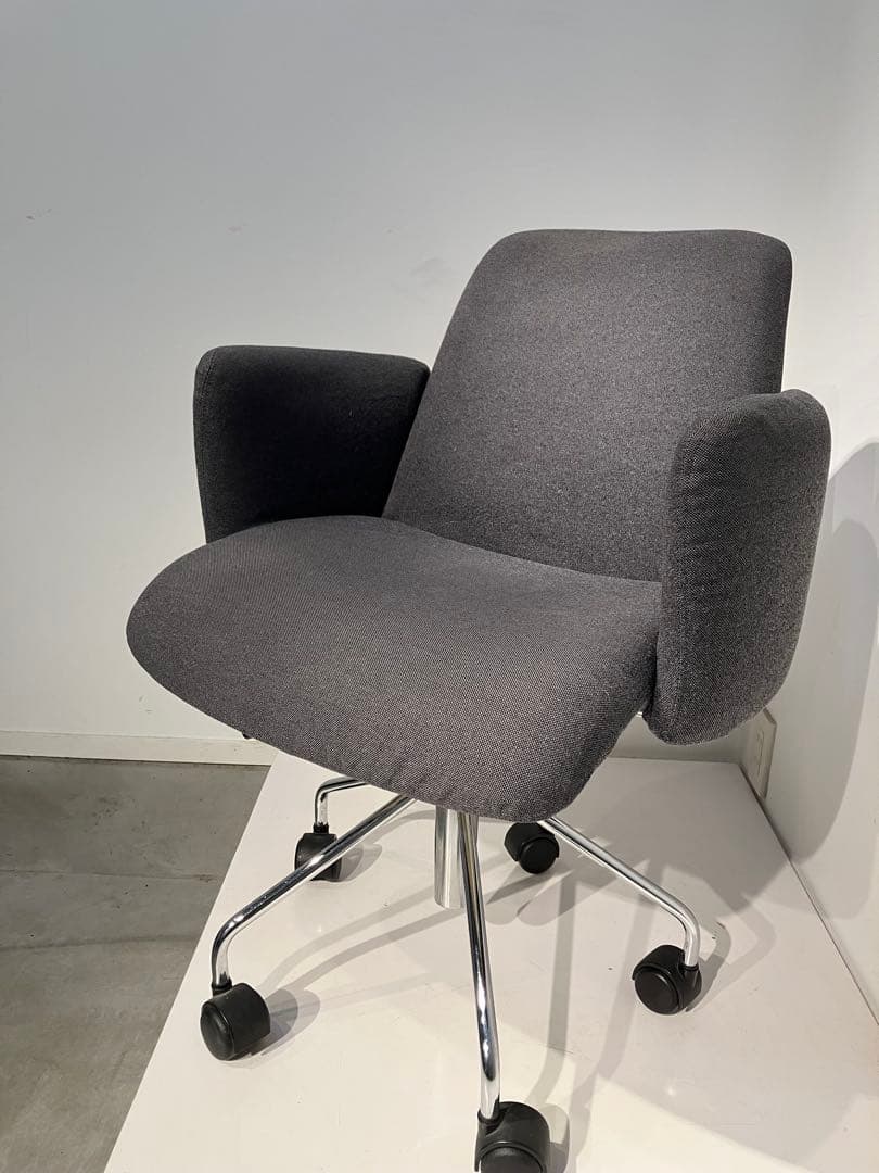 カルテル、モーレア、美品、ヴィコマジストレッティ、カッシーナ、ハーマンミラー