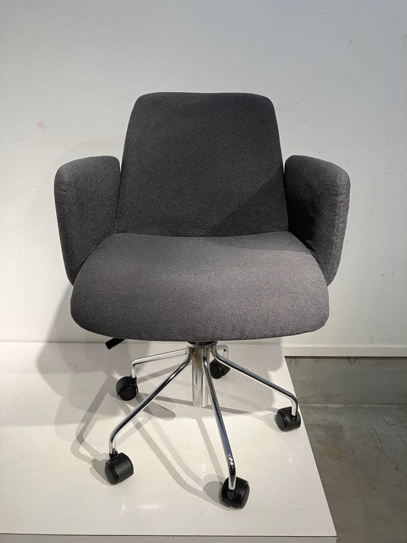 カルテル、モーレア、美品、ヴィコマジストレッティ、カッシーナ、ハーマンミラー