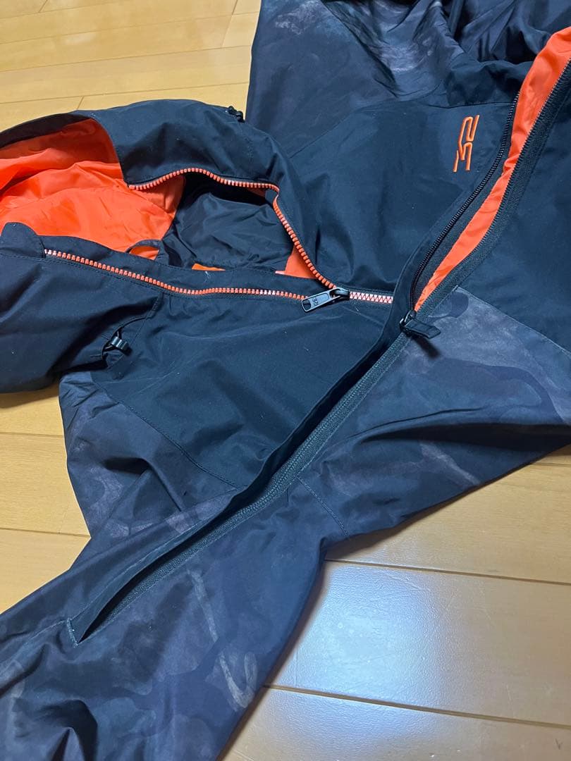 thirty two サーティーツー　スノーボードウェアセット