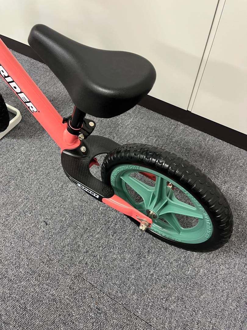 ストライダー　XLARGE限定色　ムラサキスポーツ限定