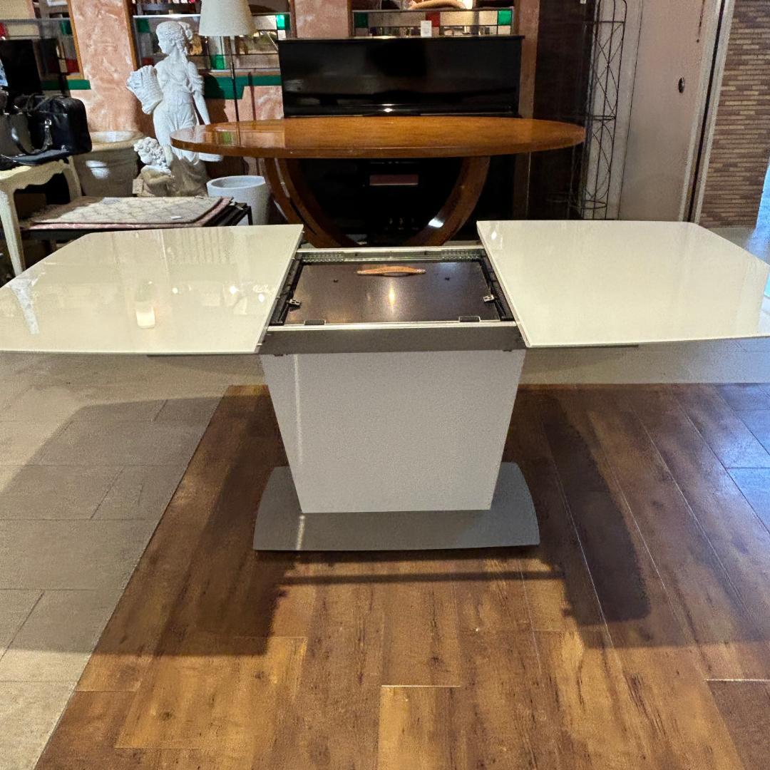 本日限り極美品♥Boconcept 　ミラノ　伸長式　ダイニングテーブル