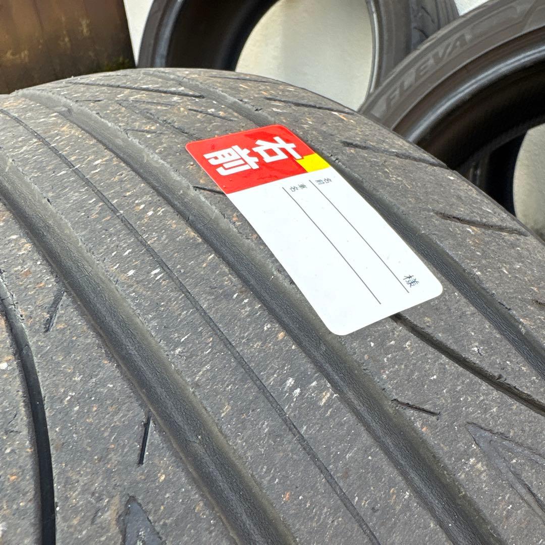 たかし右左前　アドバンフレバ 18インチタイヤ 245/40R18 2本