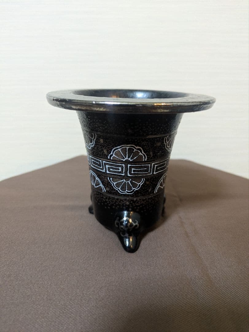 万年青鉢 華作 プラチナ雷紋 3.3号 直径10.1cm高さ9.2cm