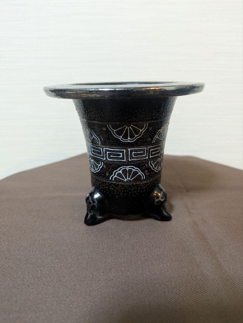 万年青鉢 華作 プラチナ雷紋 3.3号 直径10.1cm高さ9.2cm