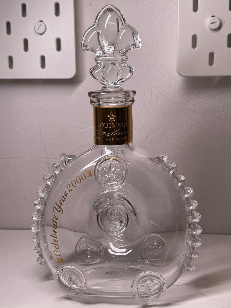 【新品未使用】レミーマーティンルイxIII バカラクリスタルデカンター空ボトル