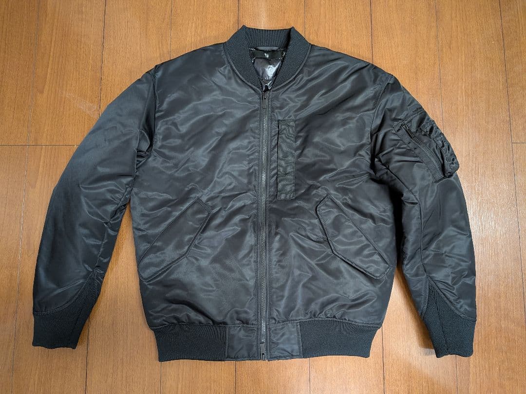 ユニクロ UNIQLO +J MA-1ブラック Mサイズ