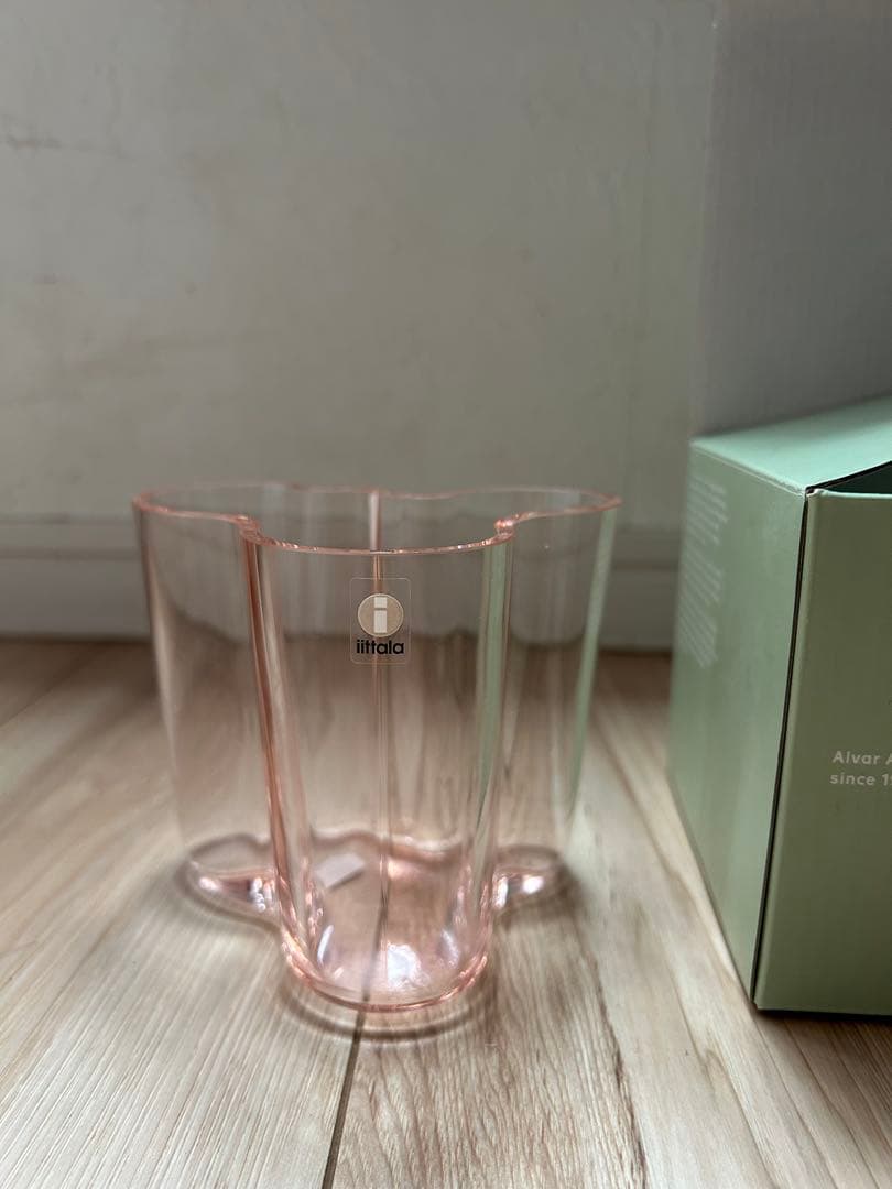 イッタラ　アアルト　ベース　Alvar Aalto Vase サーモンピンク