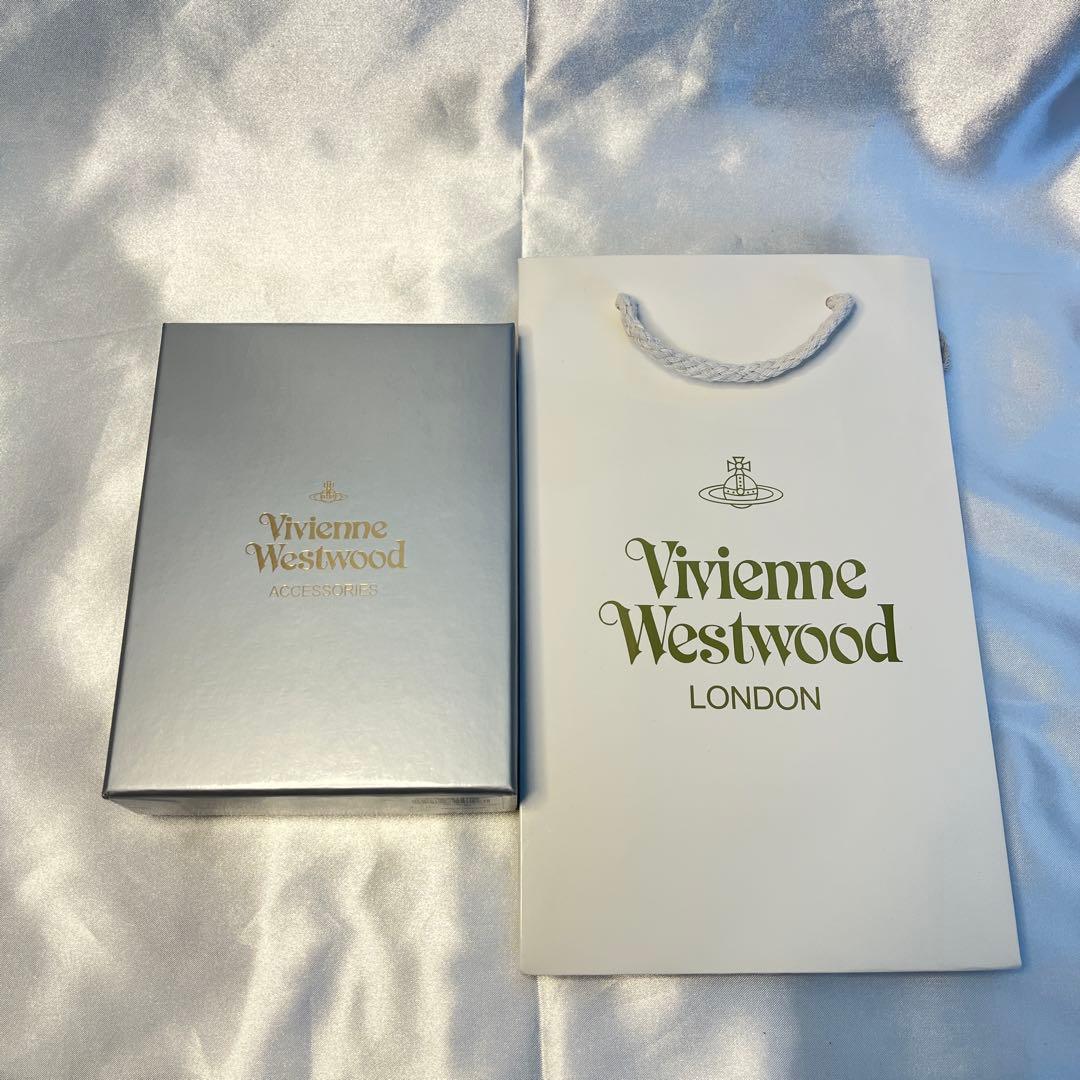 新品 Vivienne Westwood 黒 三つ折り財布 バレンタイン 人気
