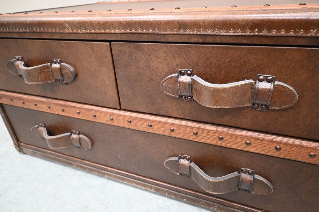 【美品】 HALO STONYHURST SMALL COFFEE TABLE