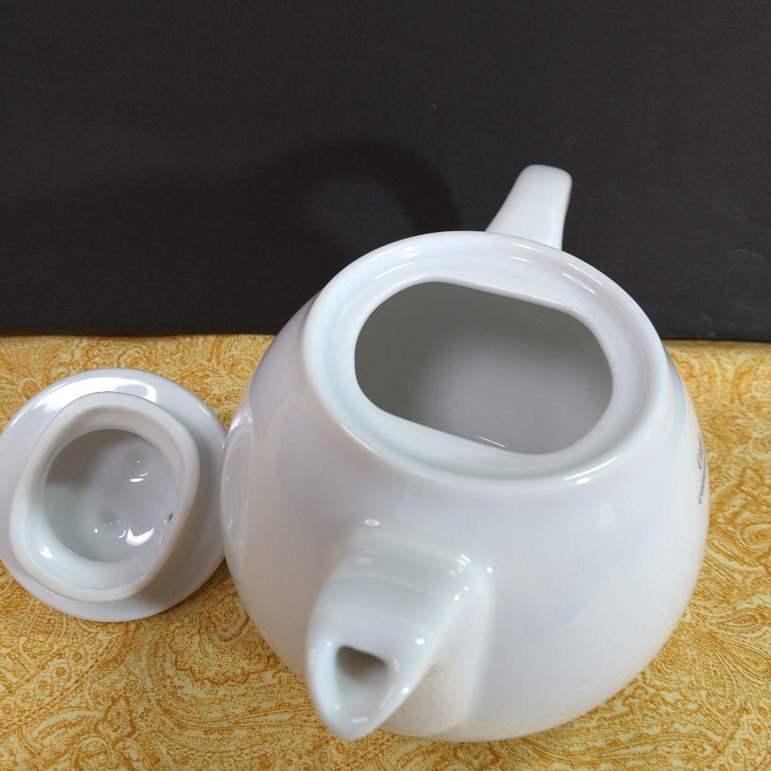 「カフェ コムサ」／カップ・皿・ティーポット・ピッチャー