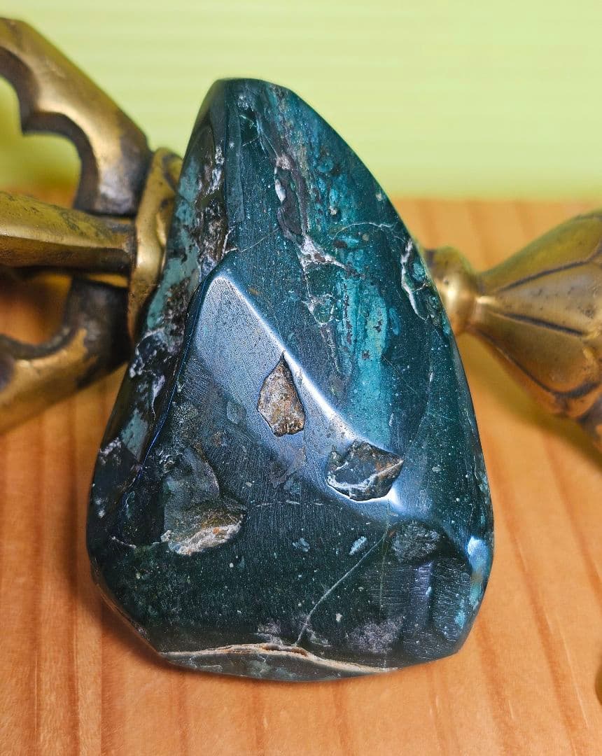 出雲の青石 原石