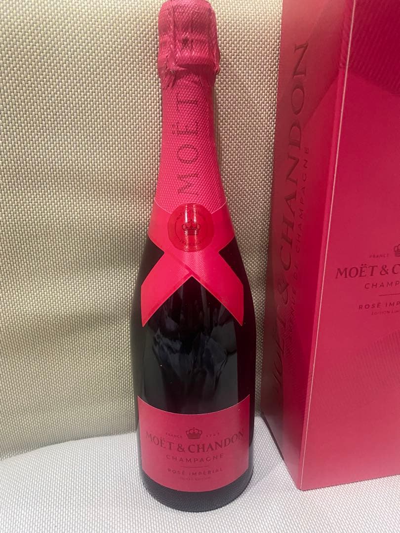MOET & CHANDON ロゼ シェア ザ ラブ コレクション 750ml