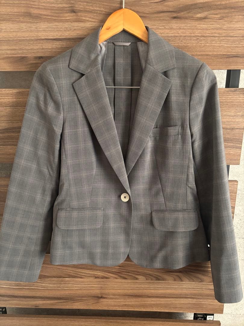 青山　グレー チェック柄 スリムフィット スーツ上下