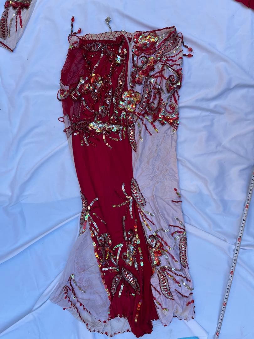 ベリーダンス セットアップ 赤とベージュ