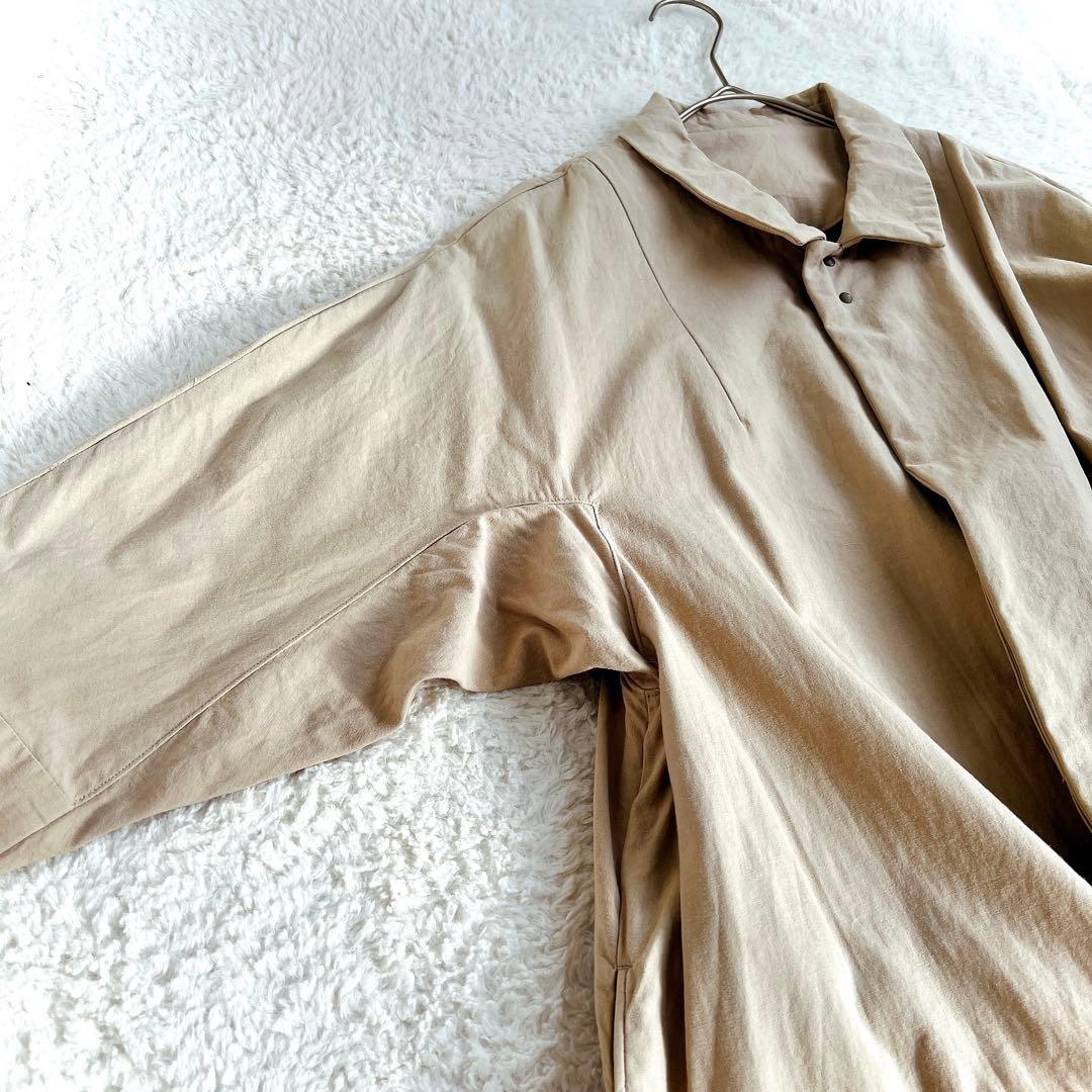 【suzuki takayuki】比翼仕立ステンカラーコート　ベージュ【日本製】