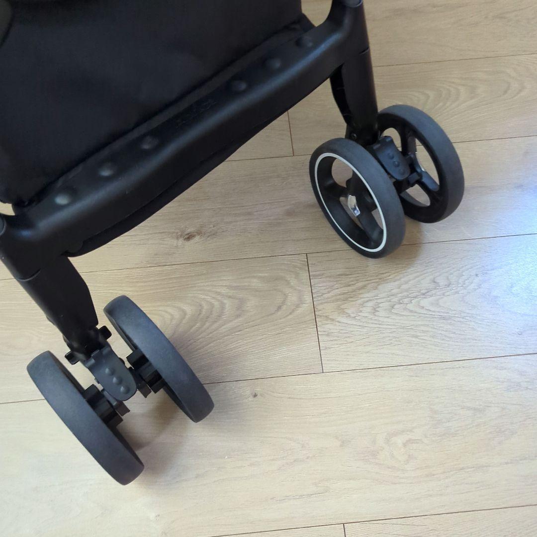 【匿名発送】アップリカ ベビーカー クルリー