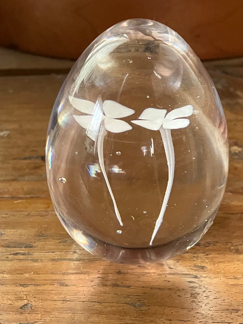 イイノナホ　ペーパーウエイト　白クローバー2本