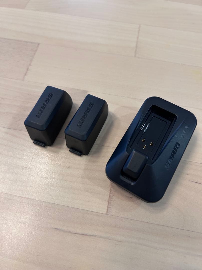 SRAM eTap/AXSシリーズ共通 バッテリー 2個 充電器付き