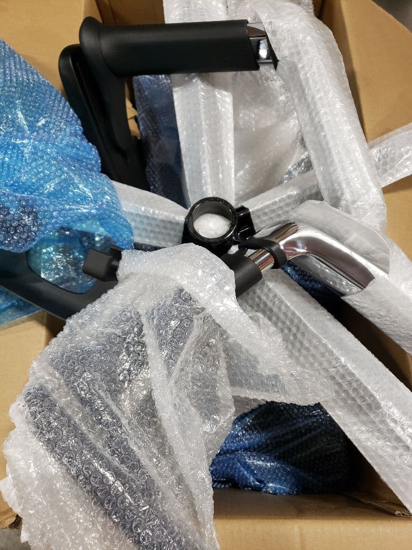 EastForce 日本ブランド LUMBIRT2.0360度アームレスト