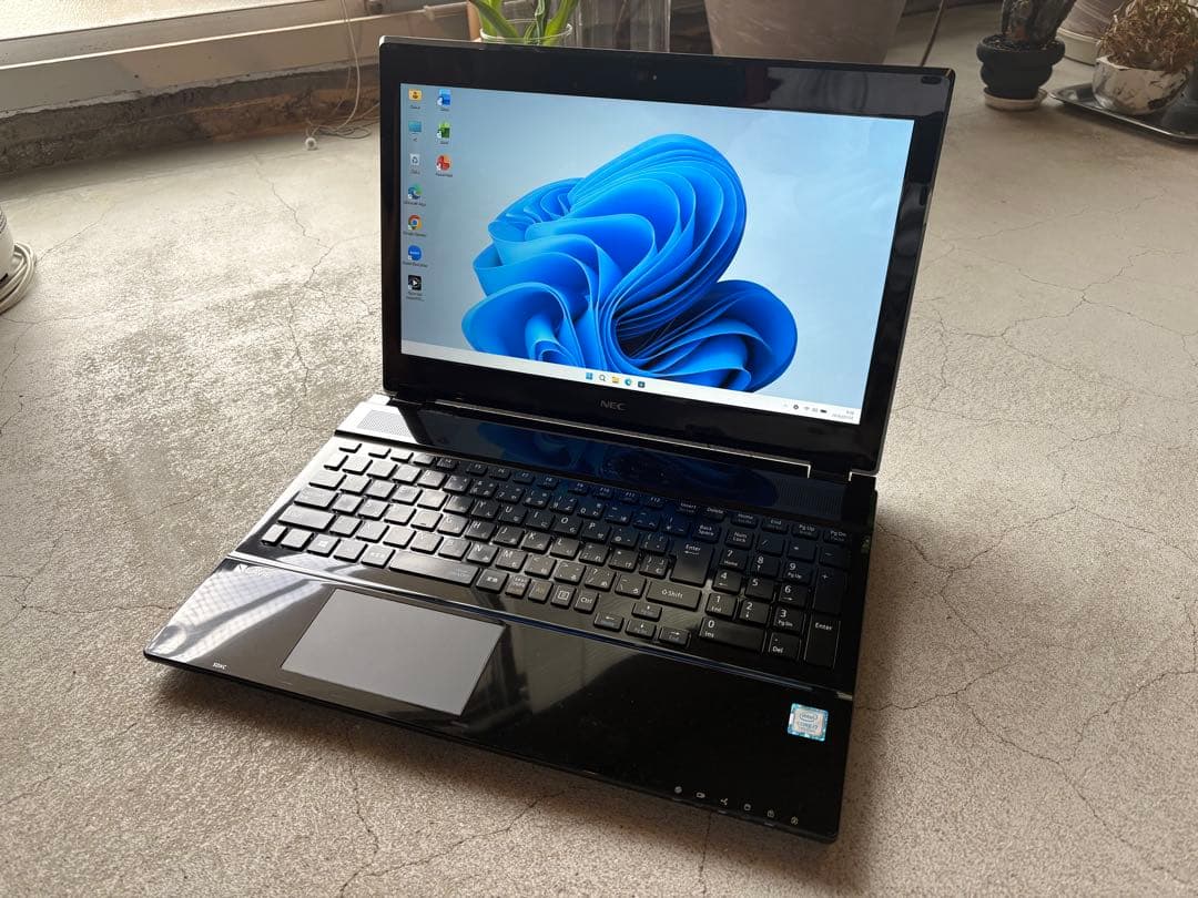 LAVIE ノートPC Windows 11 office SSD i7