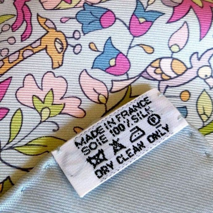 HERMES エルメス スカーフ カレ90 アルメニアの楽園