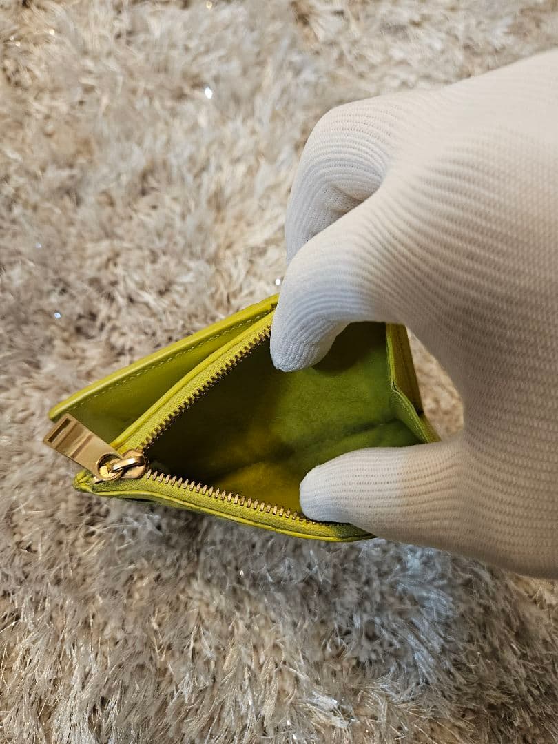 【BOTTEGA VENETA】二つ折り財布 編み込みデザイン