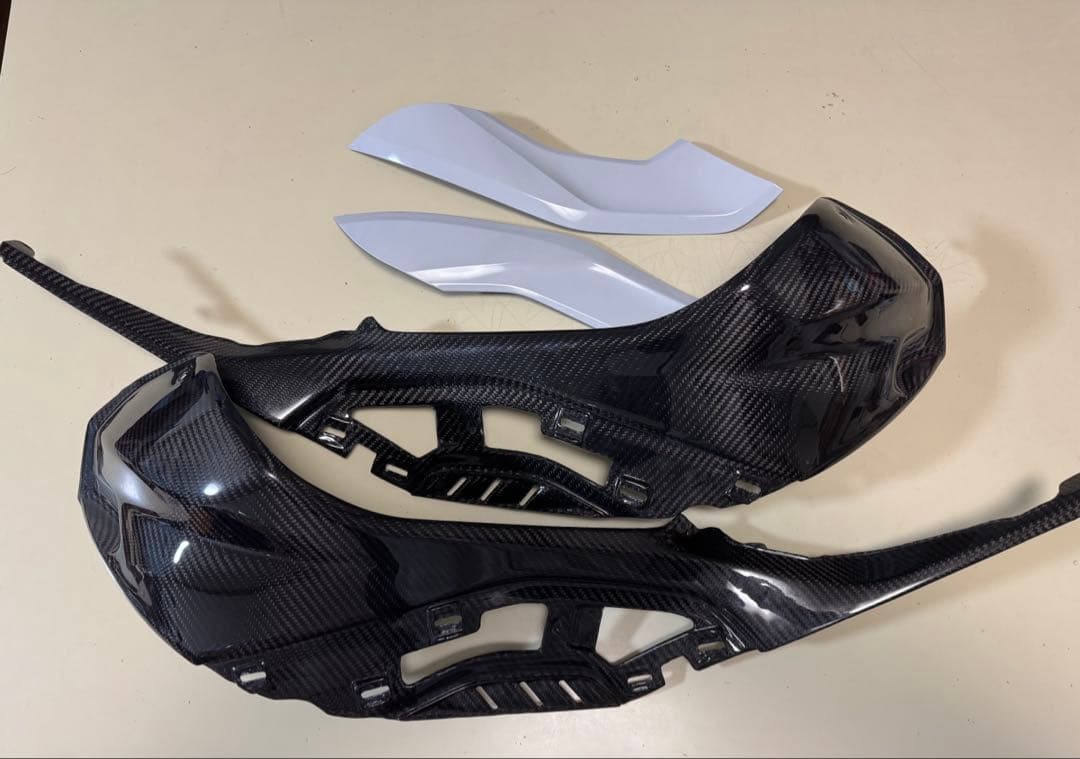 S1000RR 19〜　タンクサイドカウル　カーボン