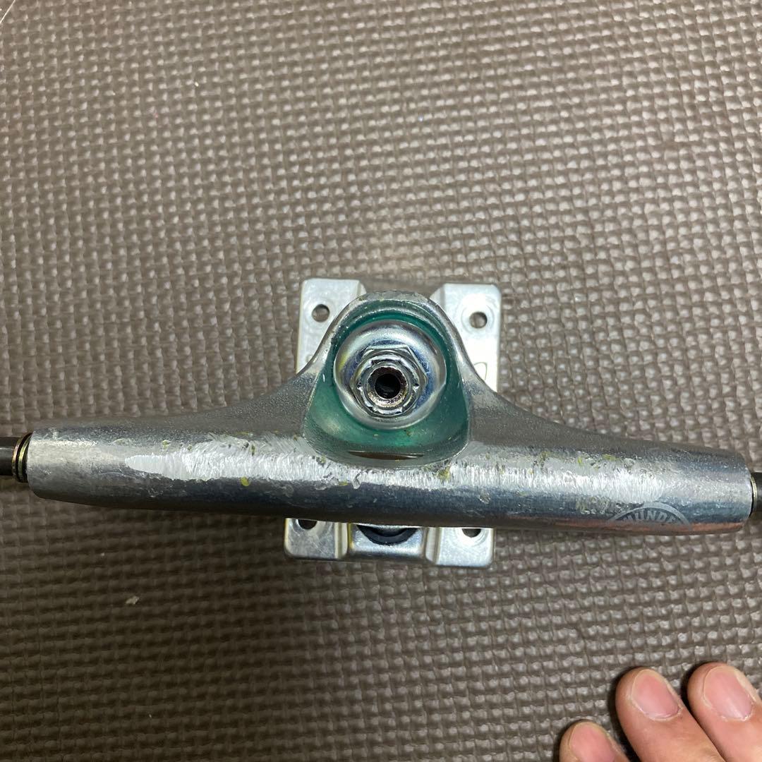 サンダートラック 147 hollow light