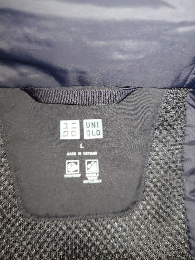 ユニクロ　ハイブリッドダウンパーカー　Lサイズ　ブラック