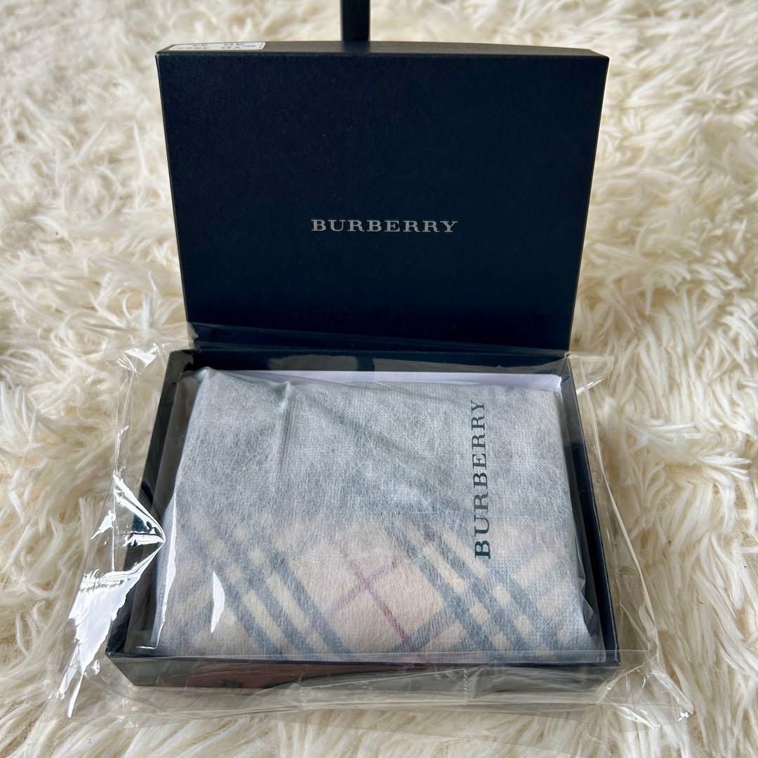 箱付き Burberry バーバリー 二つ折り財布 ノバチェック レザー 小型