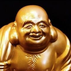 激安！新品。金運アップ間違い無し！金の布袋さま凄く重たく700g近く有ります、