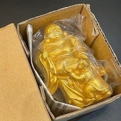 激安！新品。金運アップ間違い無し！金の布袋さま凄く重たく700g近く有ります、