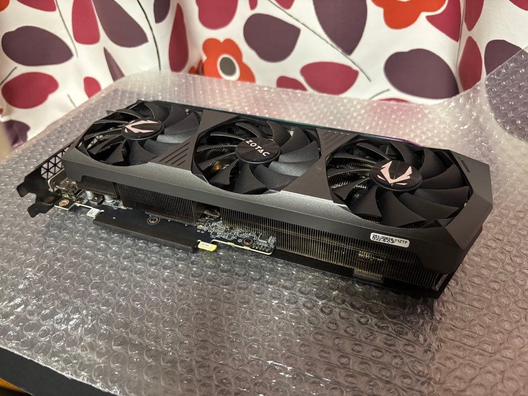 グラフィックボード・グラボ・ビデオカード ZOTAC GAMING GeForce RTX 3070 Ti Holo