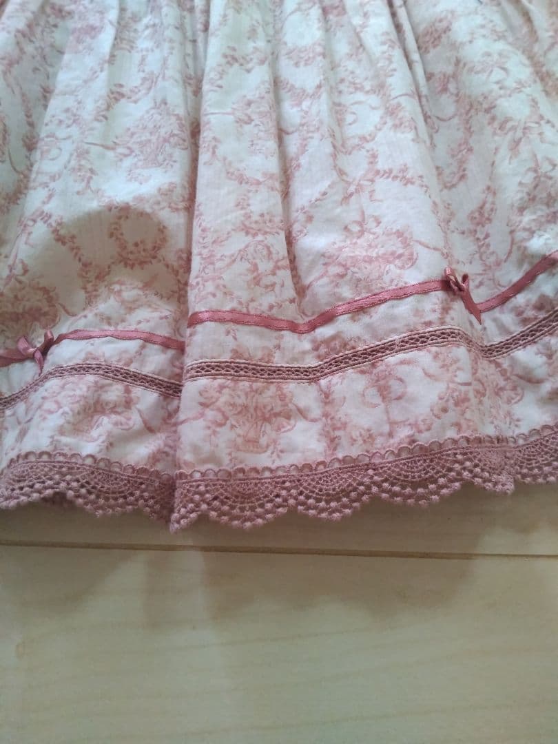 ピンクハウス、スカート