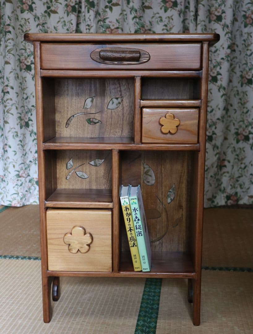 吉野杉のさくらの飾り棚　手作り　奈良