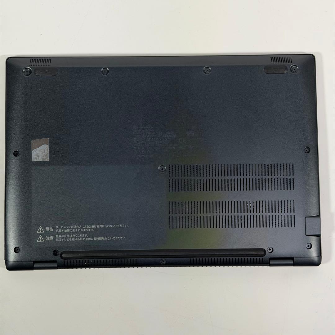 67.G83/HU 超軽量 i5-11世代 16G512G Office2024