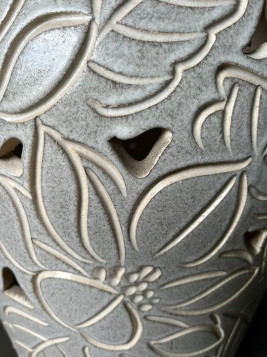 信楽焼傘立て  葉彫 高さ５０cm