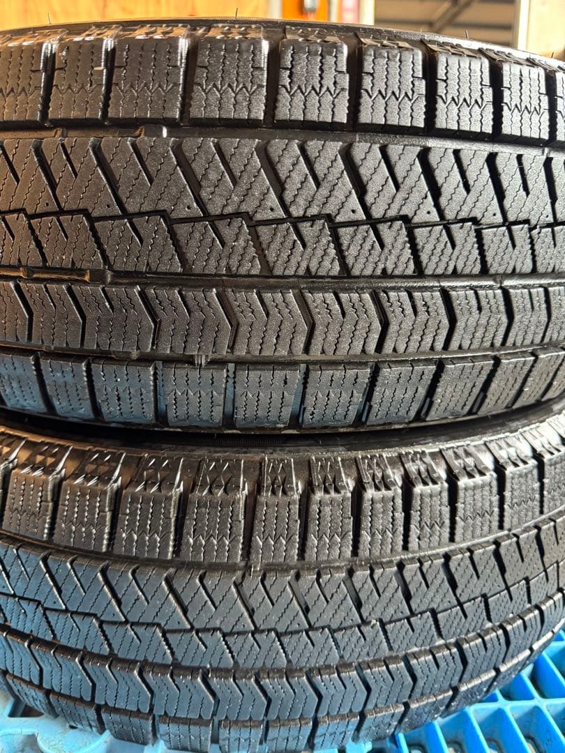 タイヤ・ホイール (478)(2)195/65R15BRIDGESTONE BLIZZAKVRX2